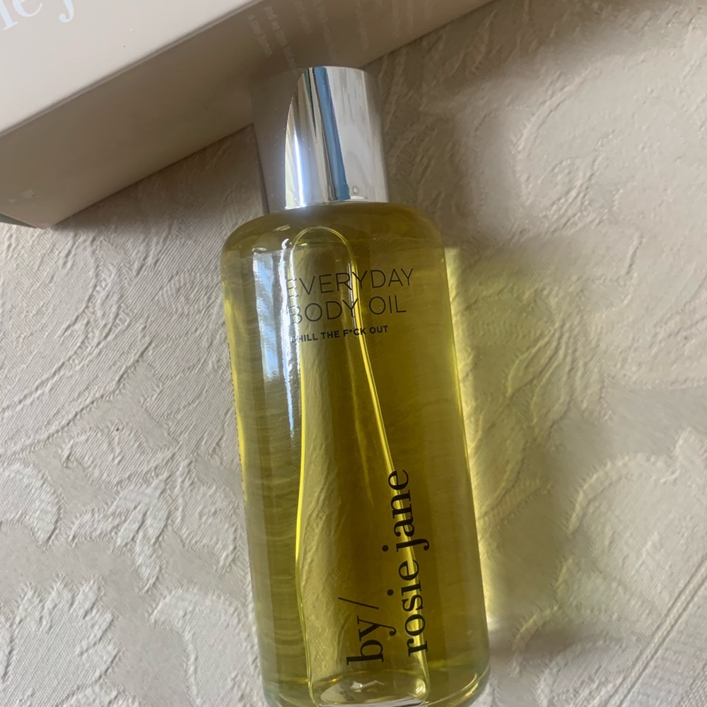 By Rosie Jane Everyday Body Oil Moisturizer Chill the F Out BNIB - Picture 5 of 11